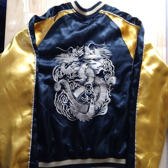 Vintage Japan Dragon Tiger Reversible Satin Souvenir Bomber Jacket - Picture 1 of 11